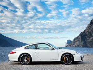 Porsche 911 Carrera GTS Coupe 2010 года